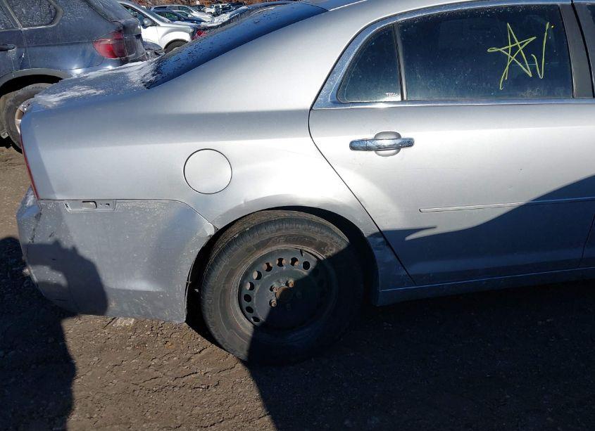 Photo 6 of 2009 Chevrolet Malibu LS (VIN 1G1ZG57BX9F252090)