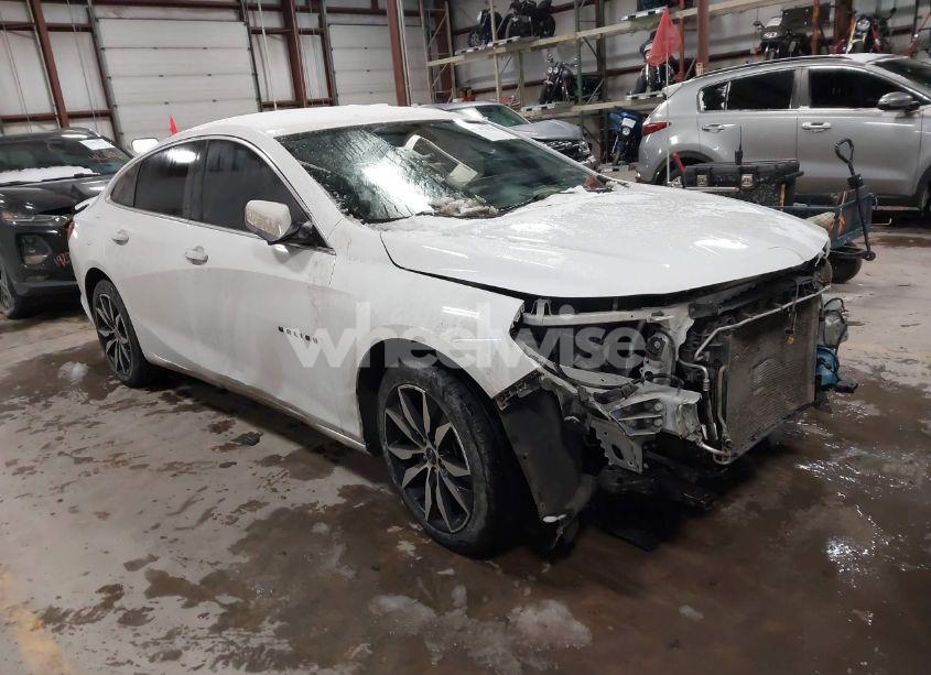 2020 Chevrolet Malibu FWD RS (VIN 1G1ZG5ST0LF078327) main photo