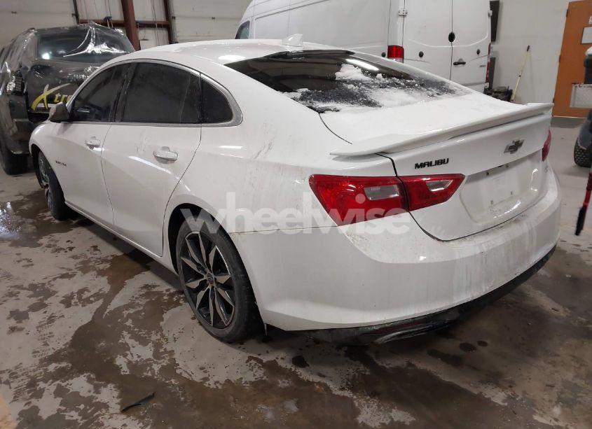 Photo 3 of 2020 Chevrolet Malibu FWD RS (VIN 1G1ZG5ST0LF078327)