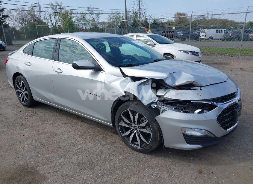 2021 Chevrolet Malibu FWD RS (VIN 1G1ZG5ST0MF015472) main photo