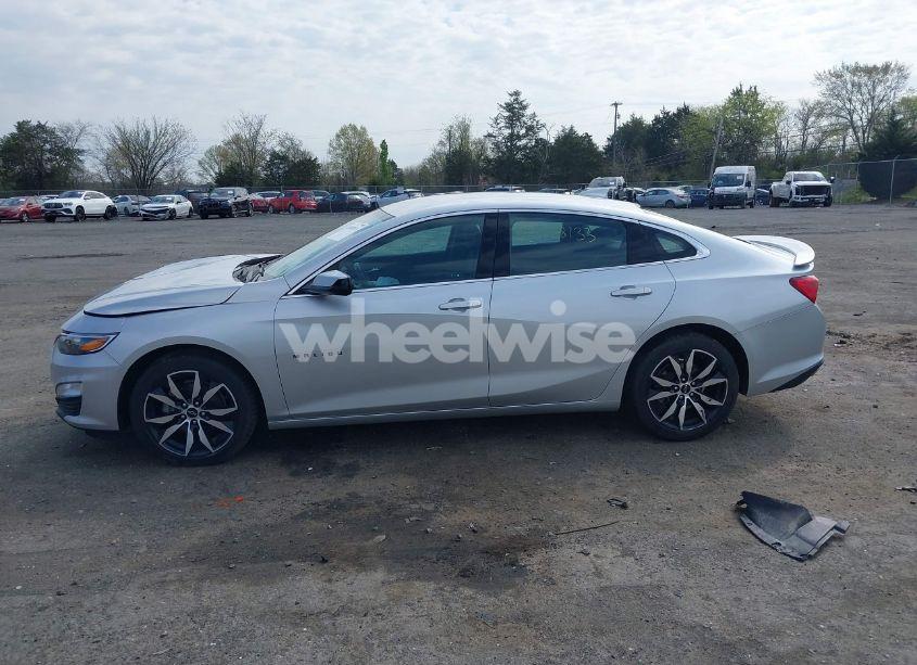 Photo 14 of 2021 Chevrolet Malibu FWD RS (VIN 1G1ZG5ST0MF015472)