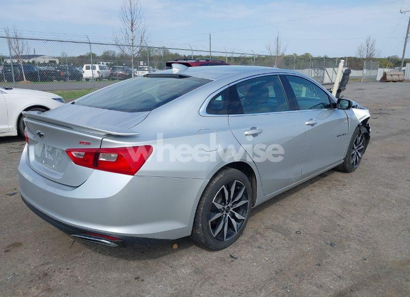Photo 4 of 2021 Chevrolet Malibu FWD RS (VIN 1G1ZG5ST0MF015472)