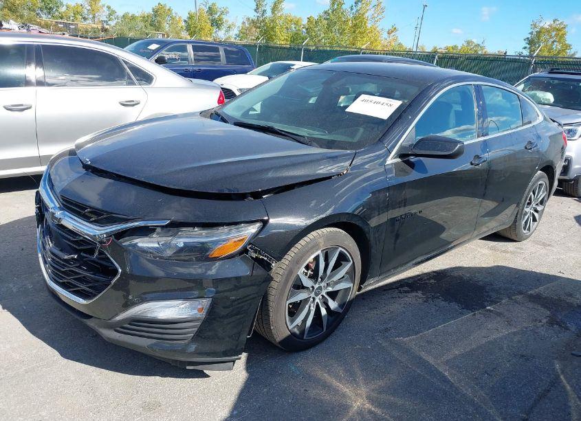 Photo 2 of 2022 Chevrolet Malibu FWD RS (VIN 1G1ZG5ST0NF193500)