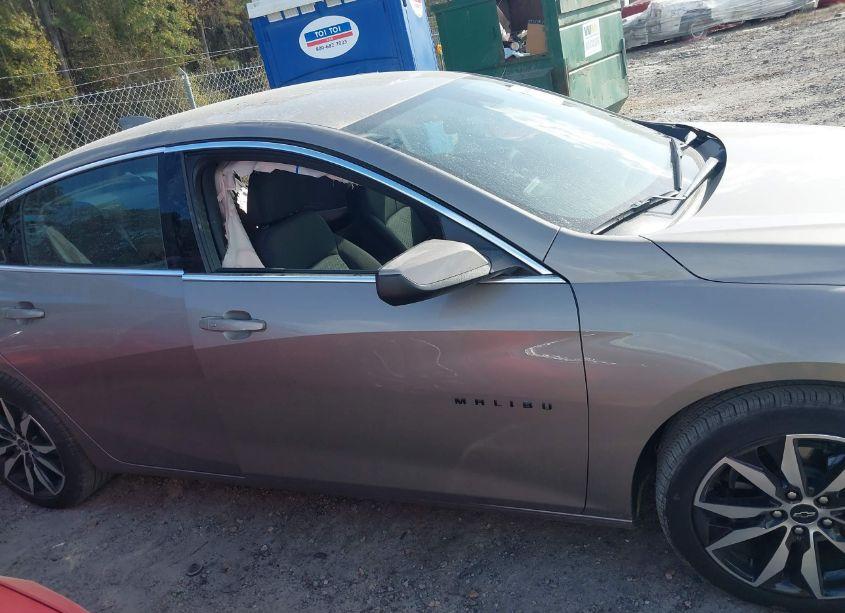 Photo 13 of 2024 Chevrolet Malibu FWD RS (VIN 1G1ZG5ST0RF250932)