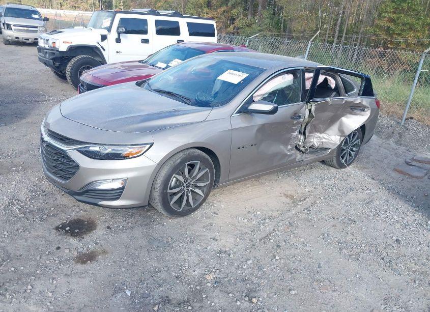 Photo 2 of 2024 Chevrolet Malibu FWD RS (VIN 1G1ZG5ST0RF250932)