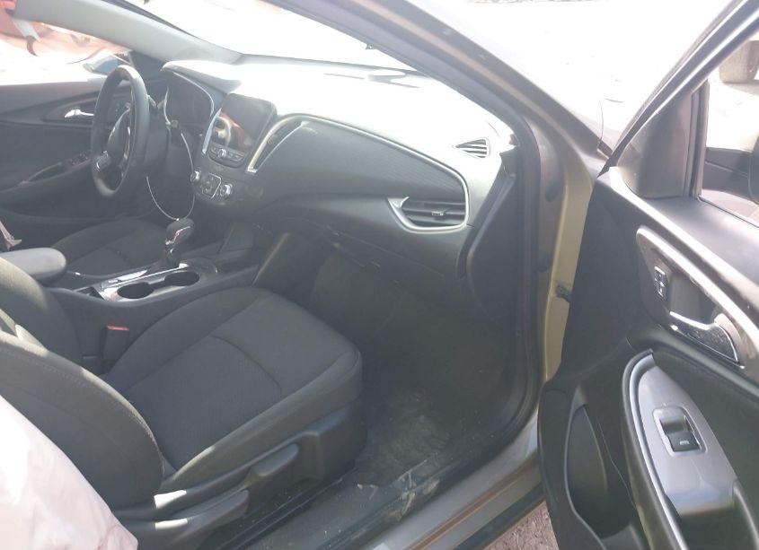 Photo 5 of 2024 Chevrolet Malibu FWD RS (VIN 1G1ZG5ST0RF250932)