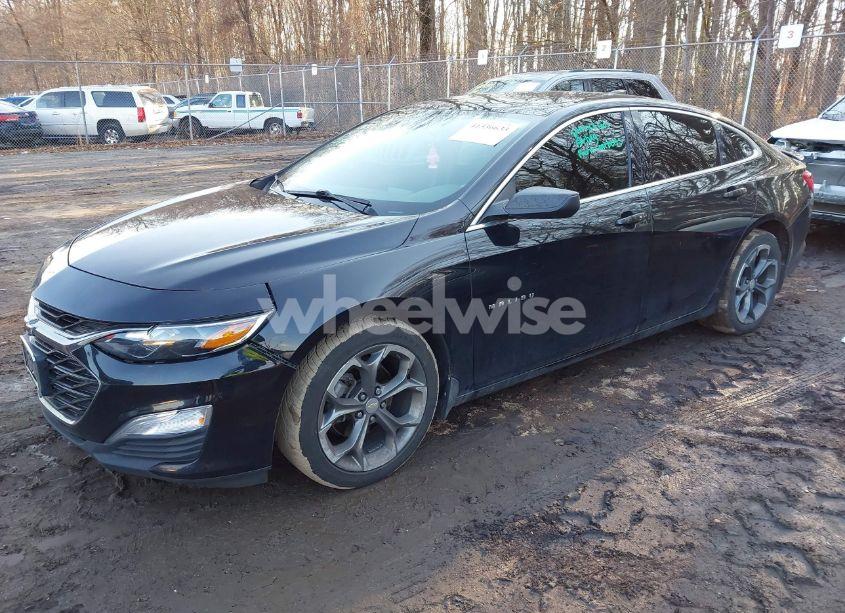 Photo 2 of 2019 Chevrolet Malibu RS (VIN 1G1ZG5ST1KF201809)