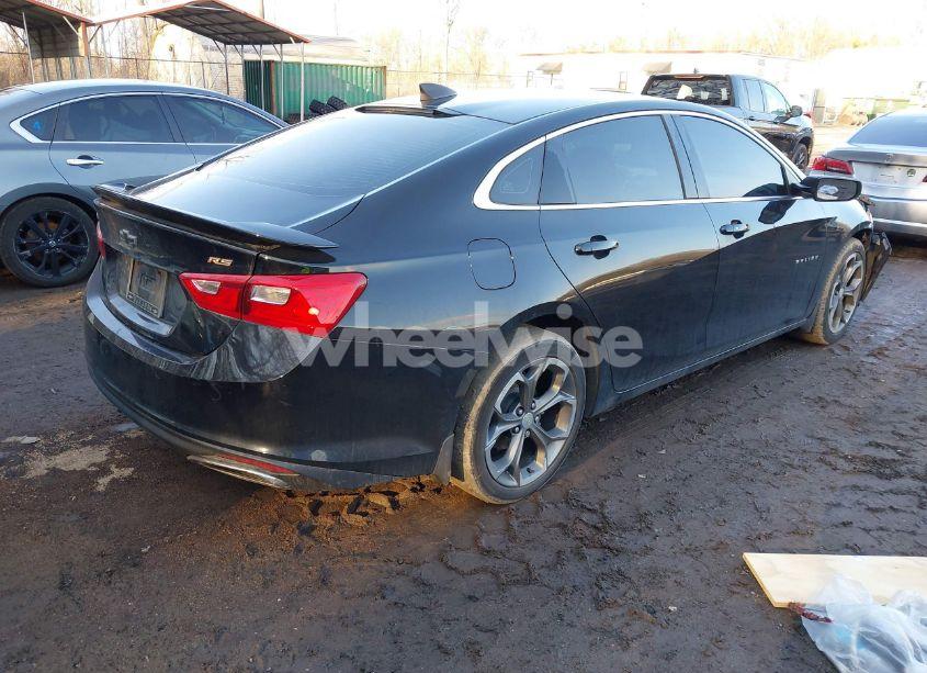 Photo 4 of 2019 Chevrolet Malibu RS (VIN 1G1ZG5ST1KF201809)