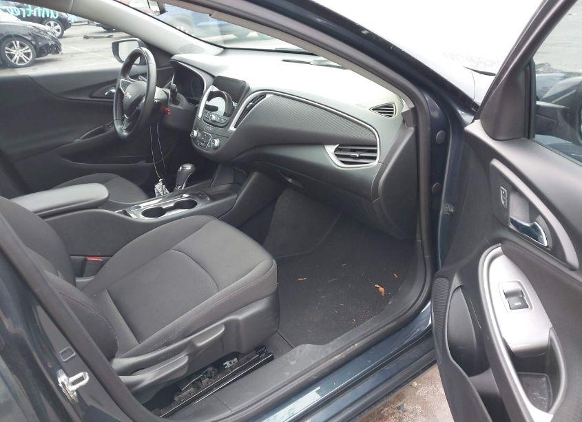 Photo 5 of 2020 Chevrolet Malibu FWD RS (VIN 1G1ZG5ST1LF099154)