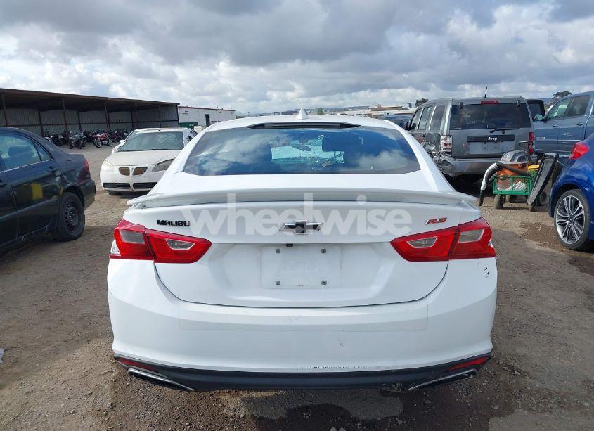Photo 16 of 2020 Chevrolet Malibu FWD RS (VIN 1G1ZG5ST1LF131617)