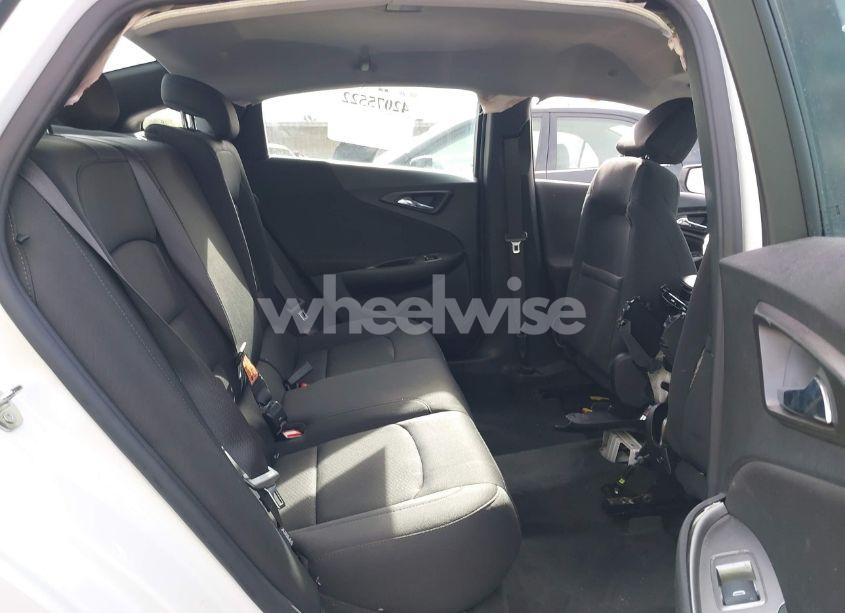 Photo 8 of 2020 Chevrolet Malibu FWD RS (VIN 1G1ZG5ST1LF131617)