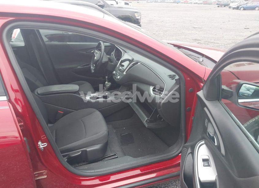 Photo 5 of 2021 Chevrolet Malibu FWD RS (VIN 1G1ZG5ST1MF009762)