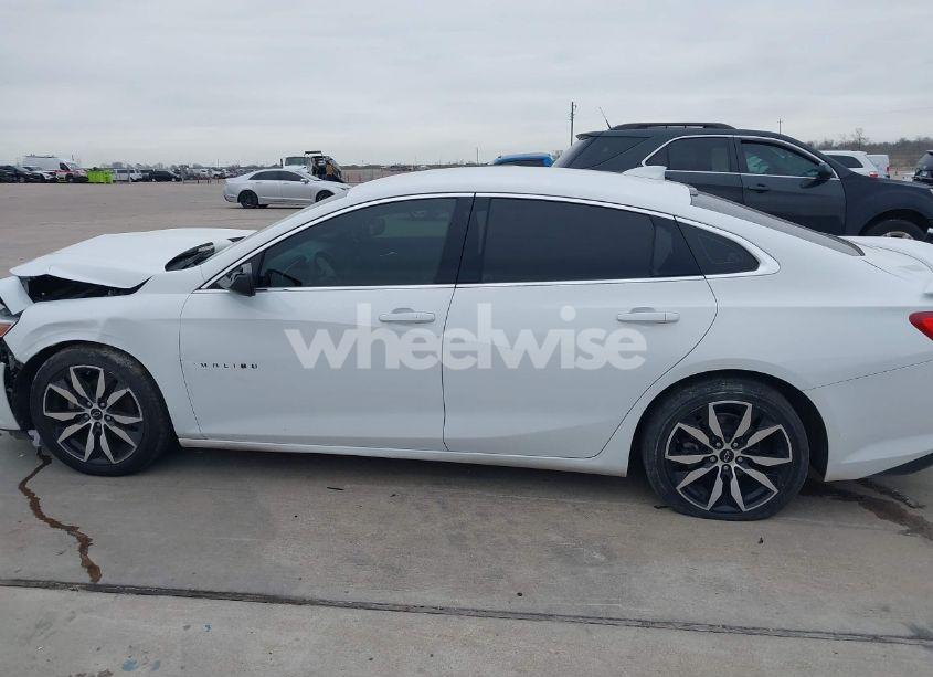 Photo 14 of 2021 Chevrolet Malibu FWD RS (VIN 1G1ZG5ST1MF039263)