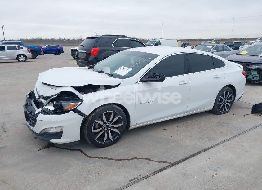 Photo 2 of 2021 Chevrolet Malibu FWD RS (VIN 1G1ZG5ST1MF039263)