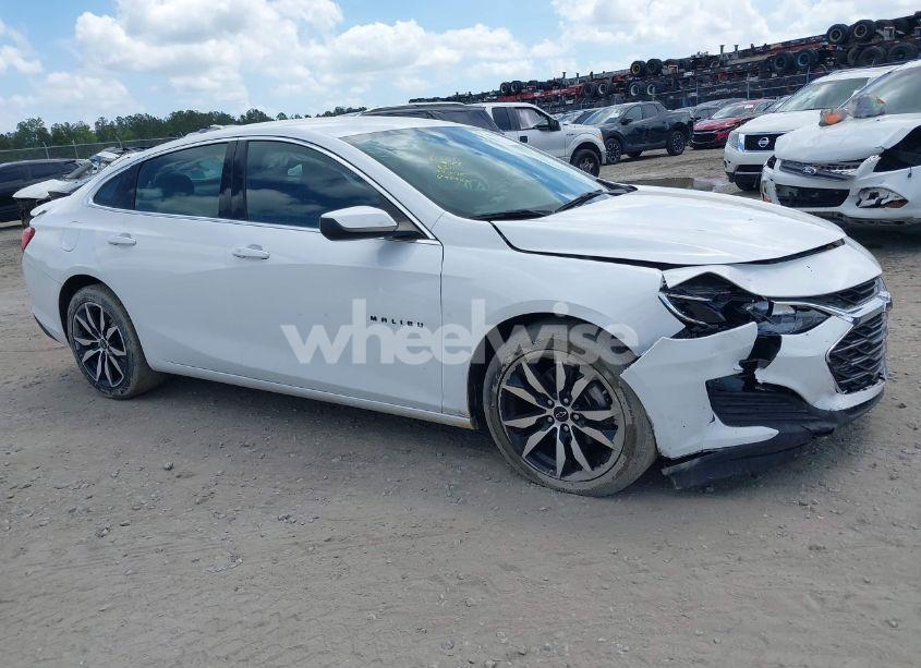 2021 Chevrolet Malibu FWD RS (VIN 1G1ZG5ST1MF085692) main photo