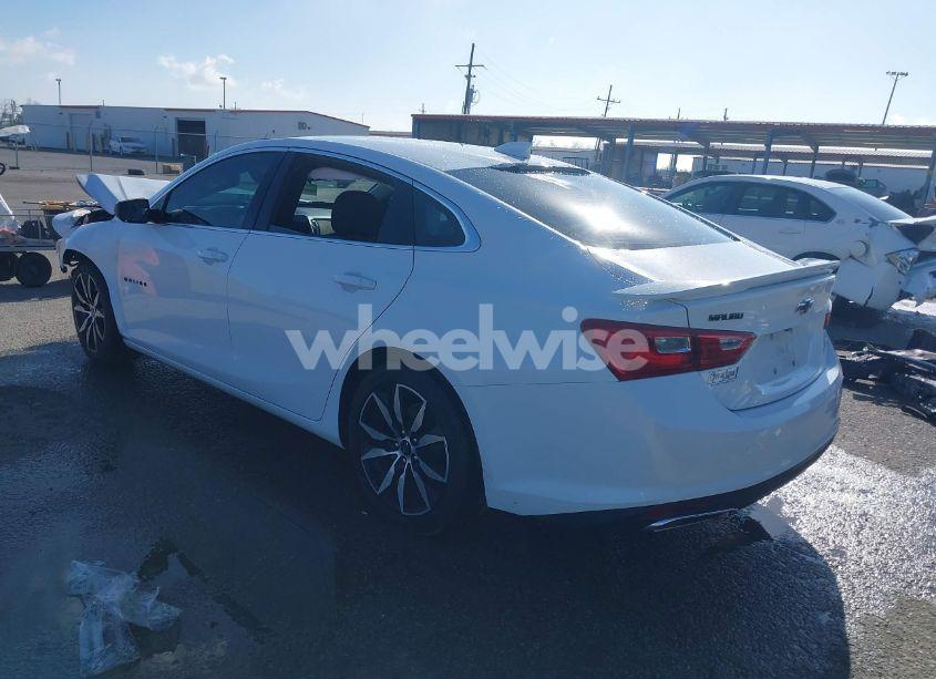 Photo 3 of 2023 Chevrolet Malibu RS (VIN 1G1ZG5ST1PF251147)