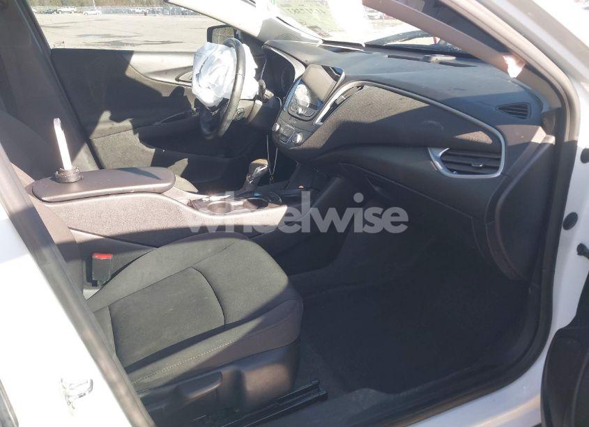 Photo 5 of 2023 Chevrolet Malibu RS (VIN 1G1ZG5ST1PF251147)