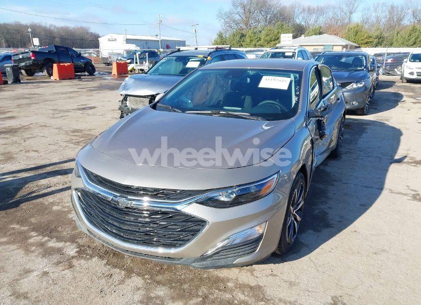 Photo 2 of 2024 Chevrolet Malibu FWD RS (VIN 1G1ZG5ST1RF176212)
