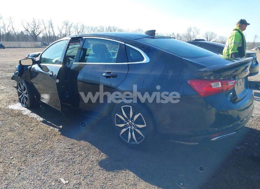 Photo 3 of 2024 Chevrolet Malibu FWD RS (VIN 1G1ZG5ST1RF183094)