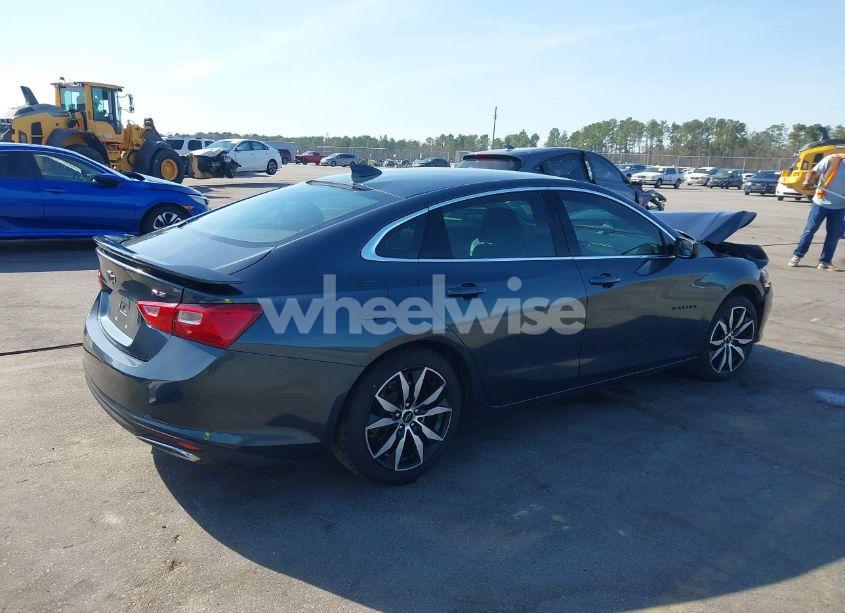 Photo 4 of 2020 Chevrolet Malibu FWD RS (VIN 1G1ZG5ST2LF043658)