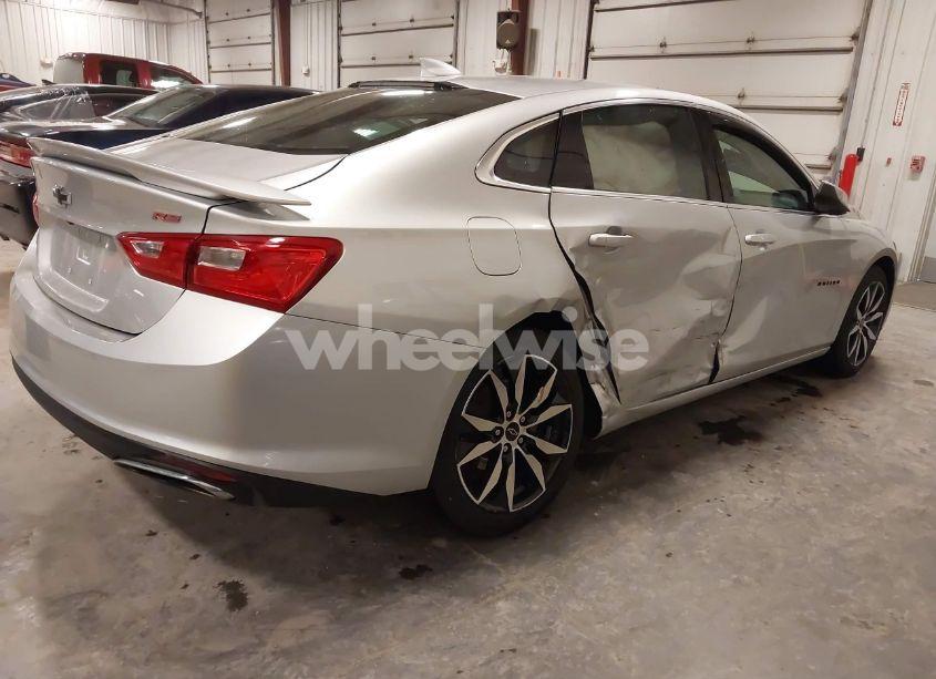 Photo 4 of 2020 Chevrolet Malibu FWD RS (VIN 1G1ZG5ST2LF049993)