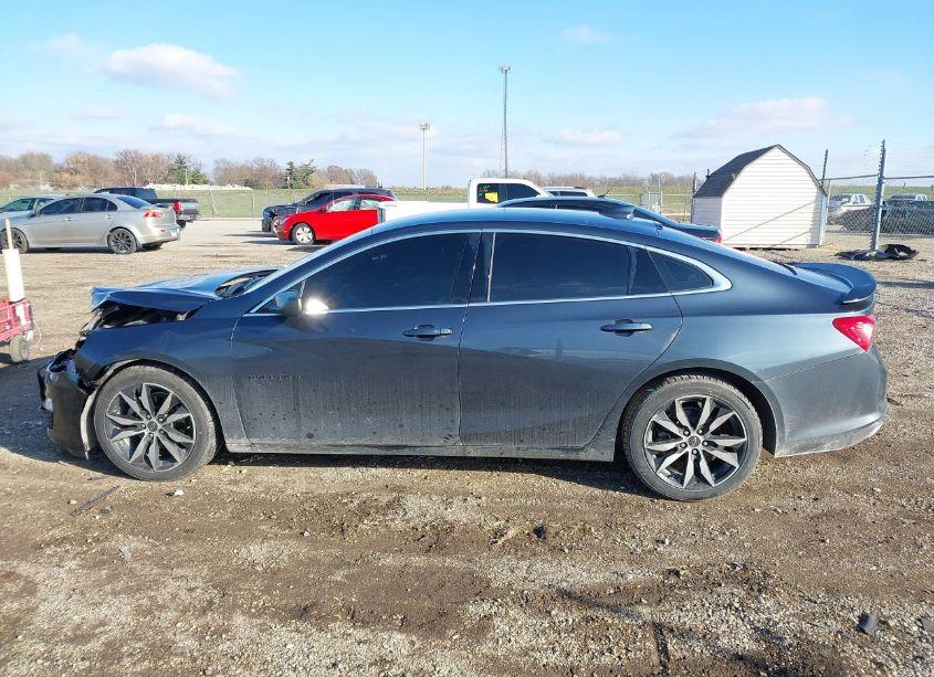 Photo 14 of 2020 Chevrolet Malibu FWD RS (VIN 1G1ZG5ST2LF081486)