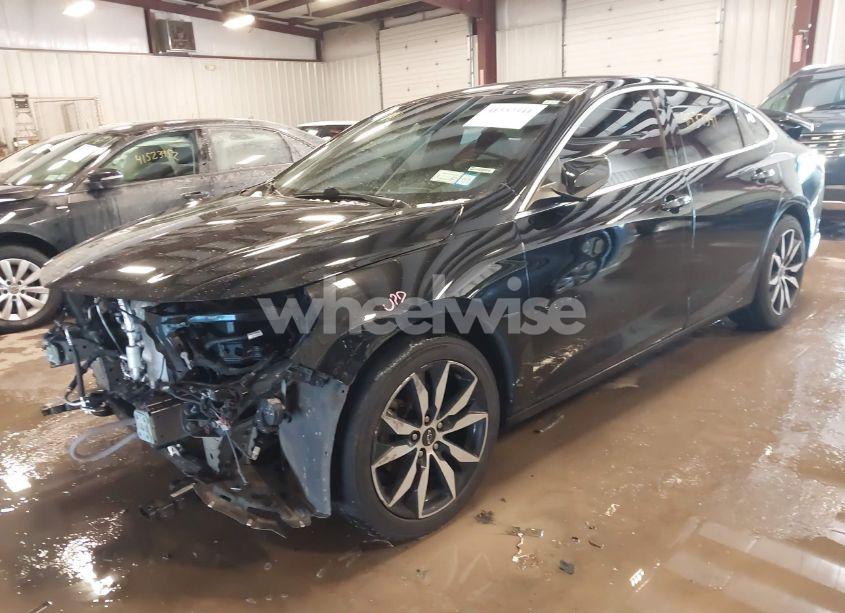 Photo 2 of 2020 Chevrolet Malibu FWD RS (VIN 1G1ZG5ST2LF096750)