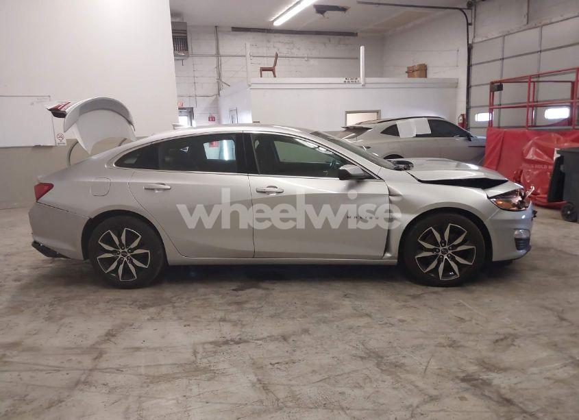 Photo 13 of 2020 Chevrolet Malibu FWD RS (VIN 1G1ZG5ST2LF156039)