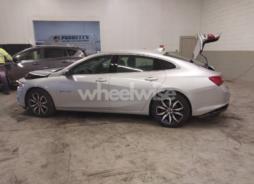 Photo 14 of 2020 Chevrolet Malibu FWD RS (VIN 1G1ZG5ST2LF156039)