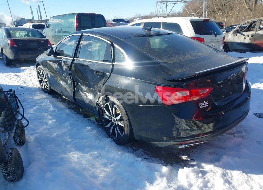 Photo 3 of 2021 Chevrolet Malibu (VIN 1G1ZG5ST2MF015392)
