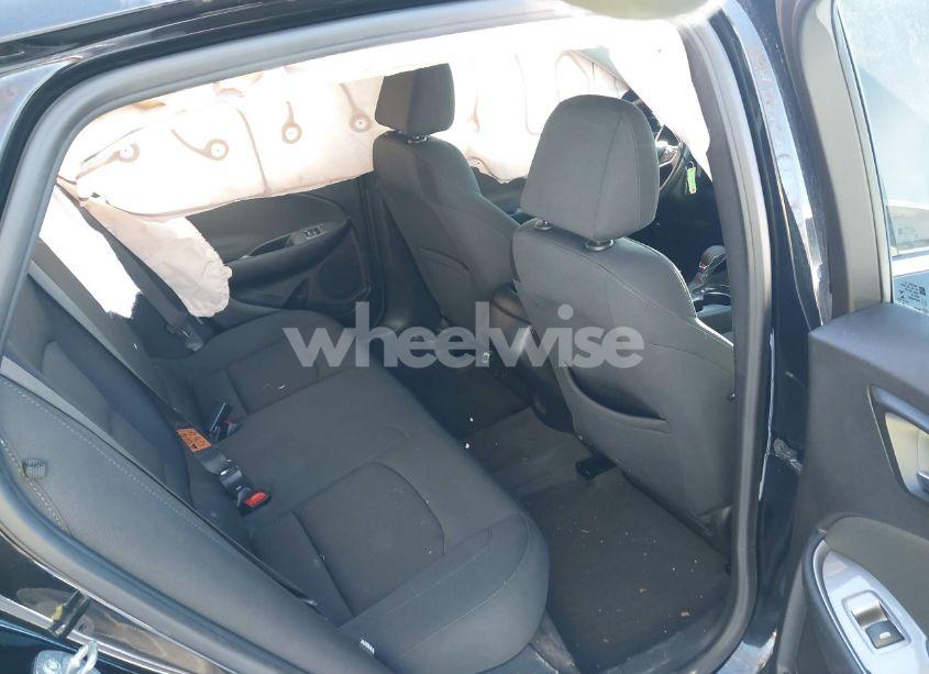 Photo 8 of 2021 Chevrolet Malibu (VIN 1G1ZG5ST2MF015392)