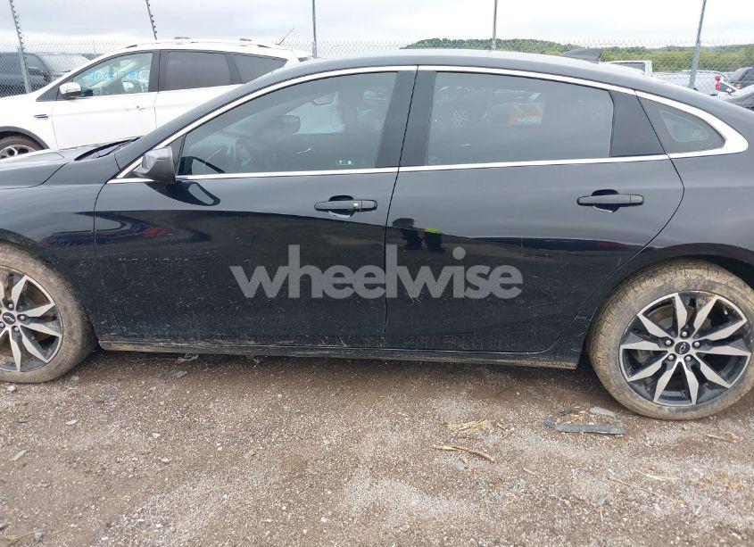 Photo 14 of 2021 Chevrolet Malibu FWD RS (VIN 1G1ZG5ST2MF037019)