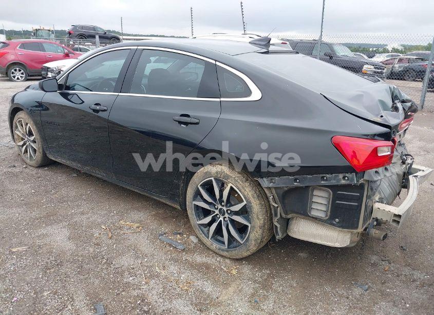 Photo 3 of 2021 Chevrolet Malibu FWD RS (VIN 1G1ZG5ST2MF037019)