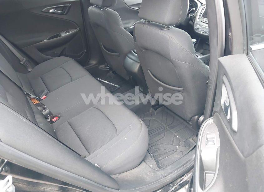 Photo 8 of 2021 Chevrolet Malibu FWD RS (VIN 1G1ZG5ST2MF037019)