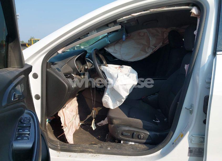 Photo 5 of 2022 Chevrolet Malibu FWD RS (VIN 1G1ZG5ST2NF182725)