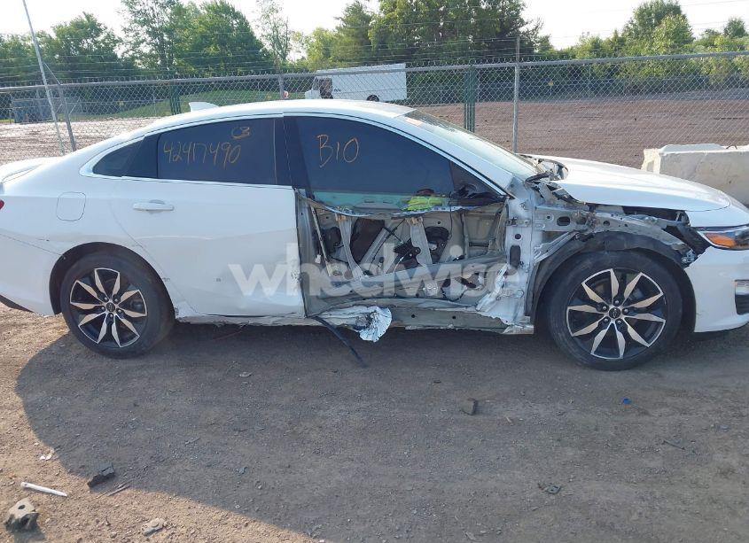 Photo 6 of 2022 Chevrolet Malibu FWD RS (VIN 1G1ZG5ST2NF182725)