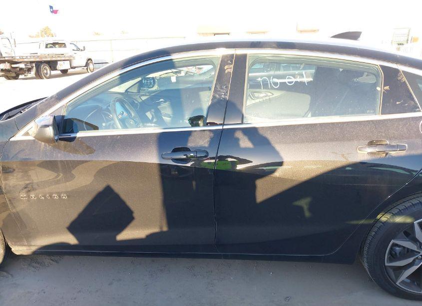 Photo 15 of 2024 Chevrolet Malibu FWD RS (VIN 1G1ZG5ST2RF128766)