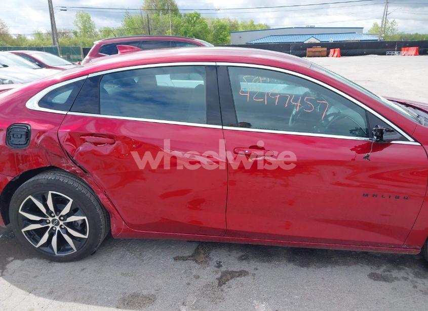 Photo 13 of 2025 Chevrolet Malibu FWD RS (VIN 1G1ZG5ST2SF150806)