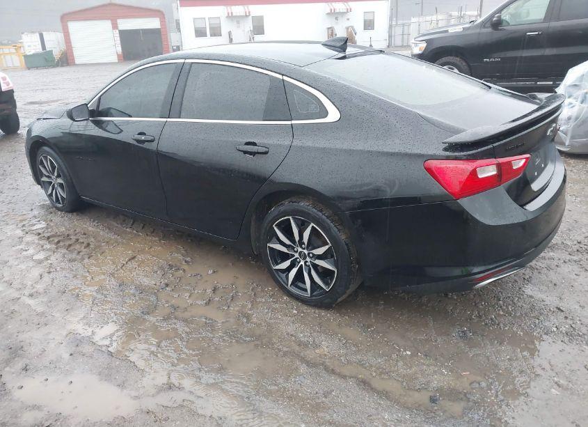 Photo 3 of 2020 Chevrolet Malibu FWD RS (VIN 1G1ZG5ST3LF098295)