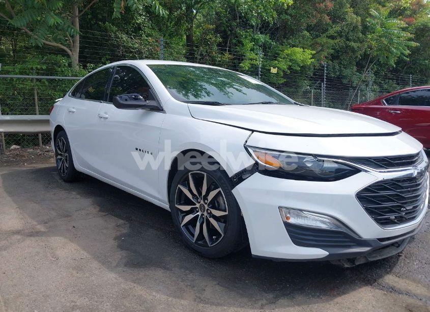 2020 Chevrolet Malibu FWD RS (VIN 1G1ZG5ST3LF114981) main photo