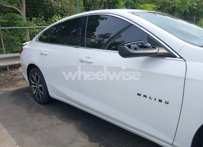 Photo 13 of 2020 Chevrolet Malibu FWD RS (VIN 1G1ZG5ST3LF114981)