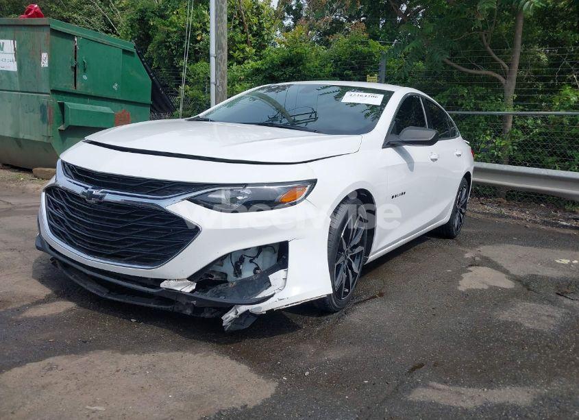 Photo 2 of 2020 Chevrolet Malibu FWD RS (VIN 1G1ZG5ST3LF114981)