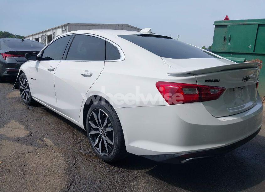 Photo 3 of 2020 Chevrolet Malibu FWD RS (VIN 1G1ZG5ST3LF114981)