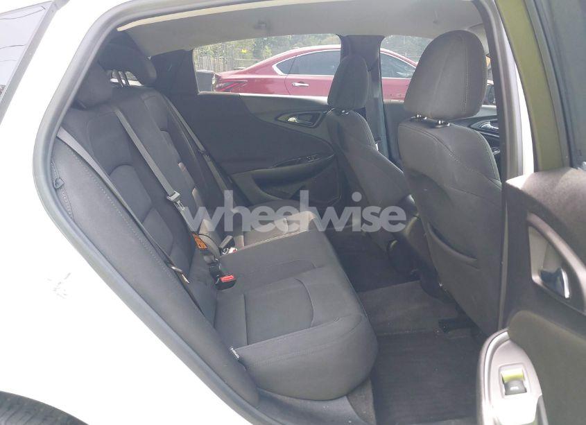 Photo 8 of 2020 Chevrolet Malibu FWD RS (VIN 1G1ZG5ST3LF114981)