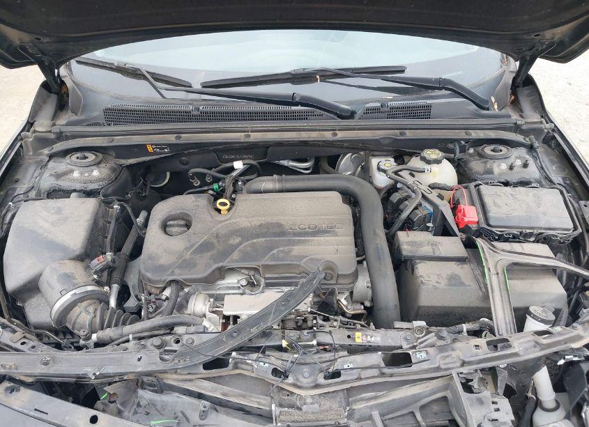 Photo 10 of 2020 Chevrolet Malibu FWD RS (VIN 1G1ZG5ST3LF119274)