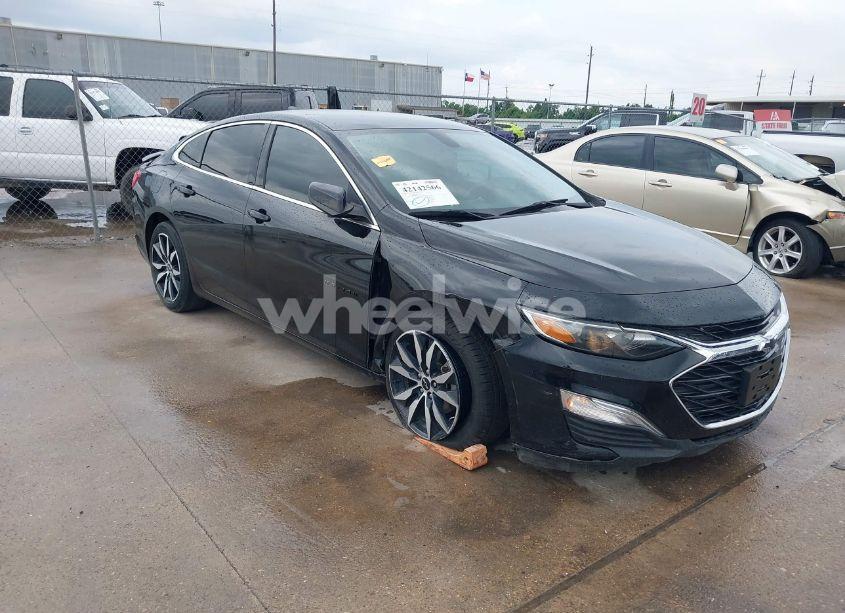 2020 Chevrolet Malibu FWD RS (VIN 1G1ZG5ST3LF143817) main photo