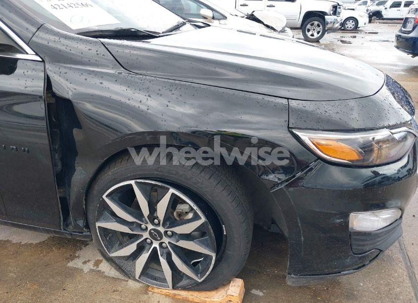 Photo 6 of 2020 Chevrolet Malibu FWD RS (VIN 1G1ZG5ST3LF143817)