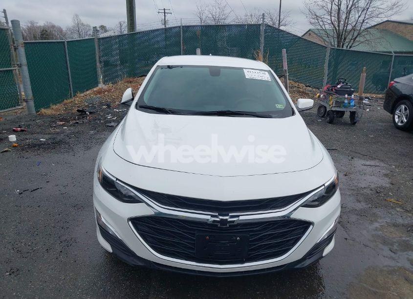 Photo 12 of 2021 Chevrolet Malibu FWD RS (VIN 1G1ZG5ST3MF030273)