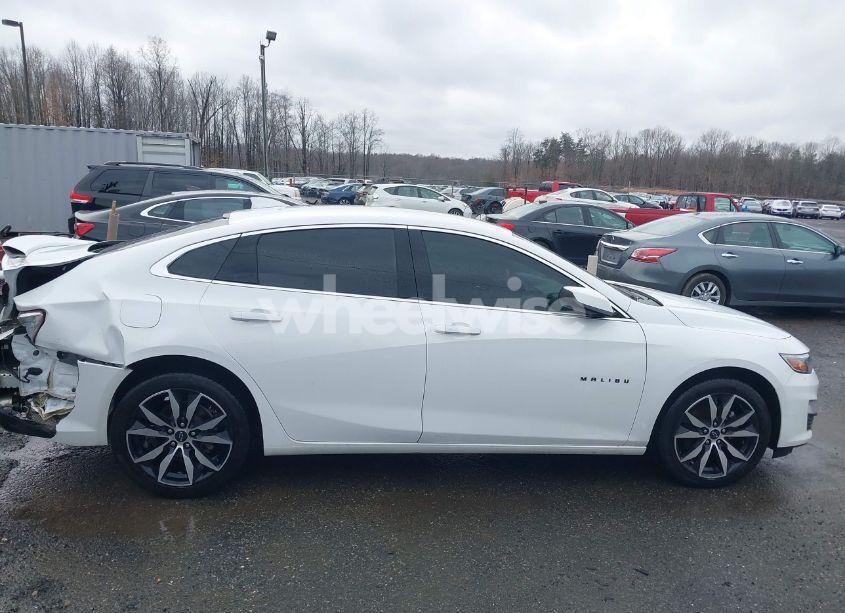 Photo 13 of 2021 Chevrolet Malibu FWD RS (VIN 1G1ZG5ST3MF030273)