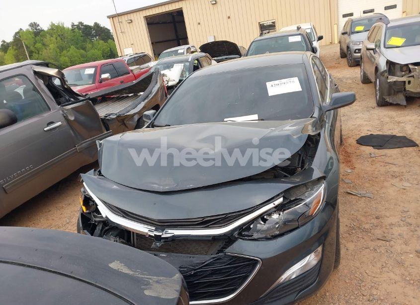 Photo 11 of 2021 Chevrolet Malibu FWD RS (VIN 1G1ZG5ST3MF039961)